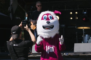 WEB2023 Ambiance Ve╠ülosanne Florian Aeby 135419A